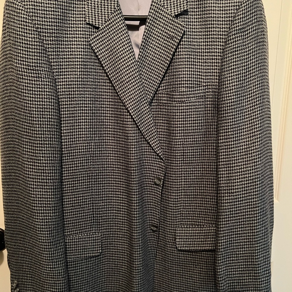 Classic Houndstooth Blazer